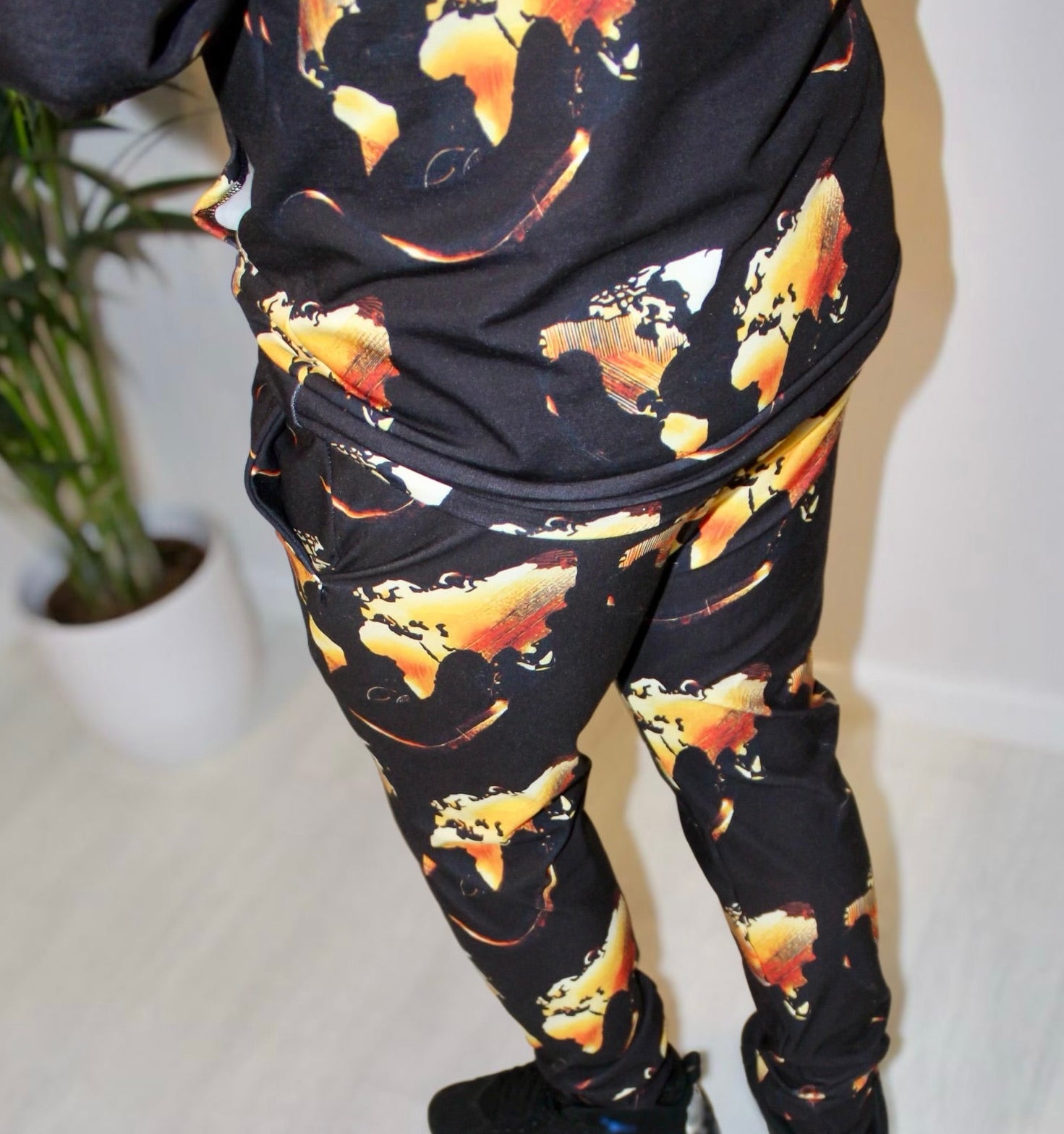 Midnight Flame Men’s Joggers